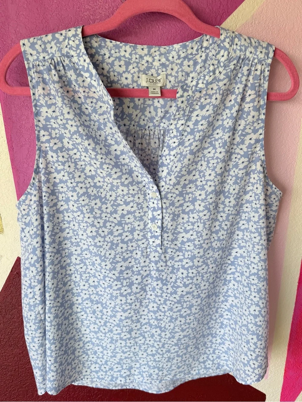 J.Crew Sleeveless Split Neck Floral Blouse Sz M Blue White Ditsy Print